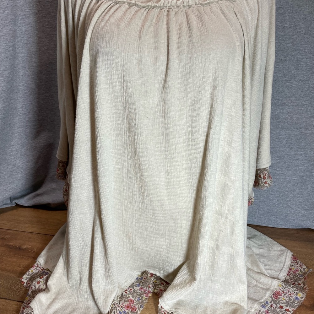 Easel Cream Ruffle Top